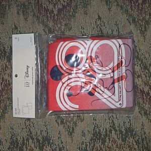Size 3t gap mickey pajamas set.. short set